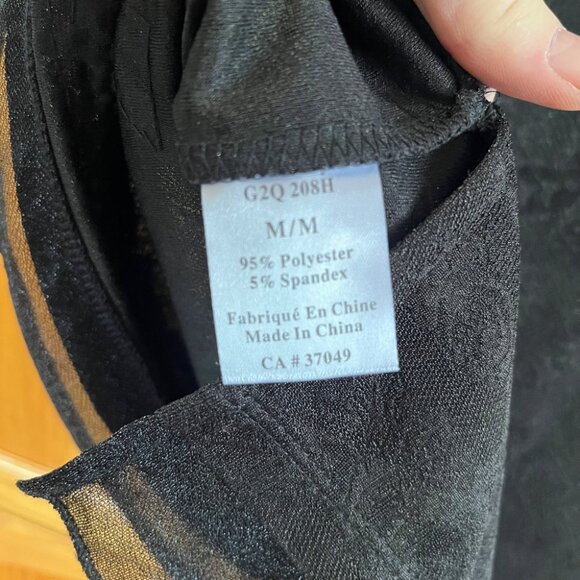 Elegant Black Embellished Short Sleeve Top - Picture 9 of 15